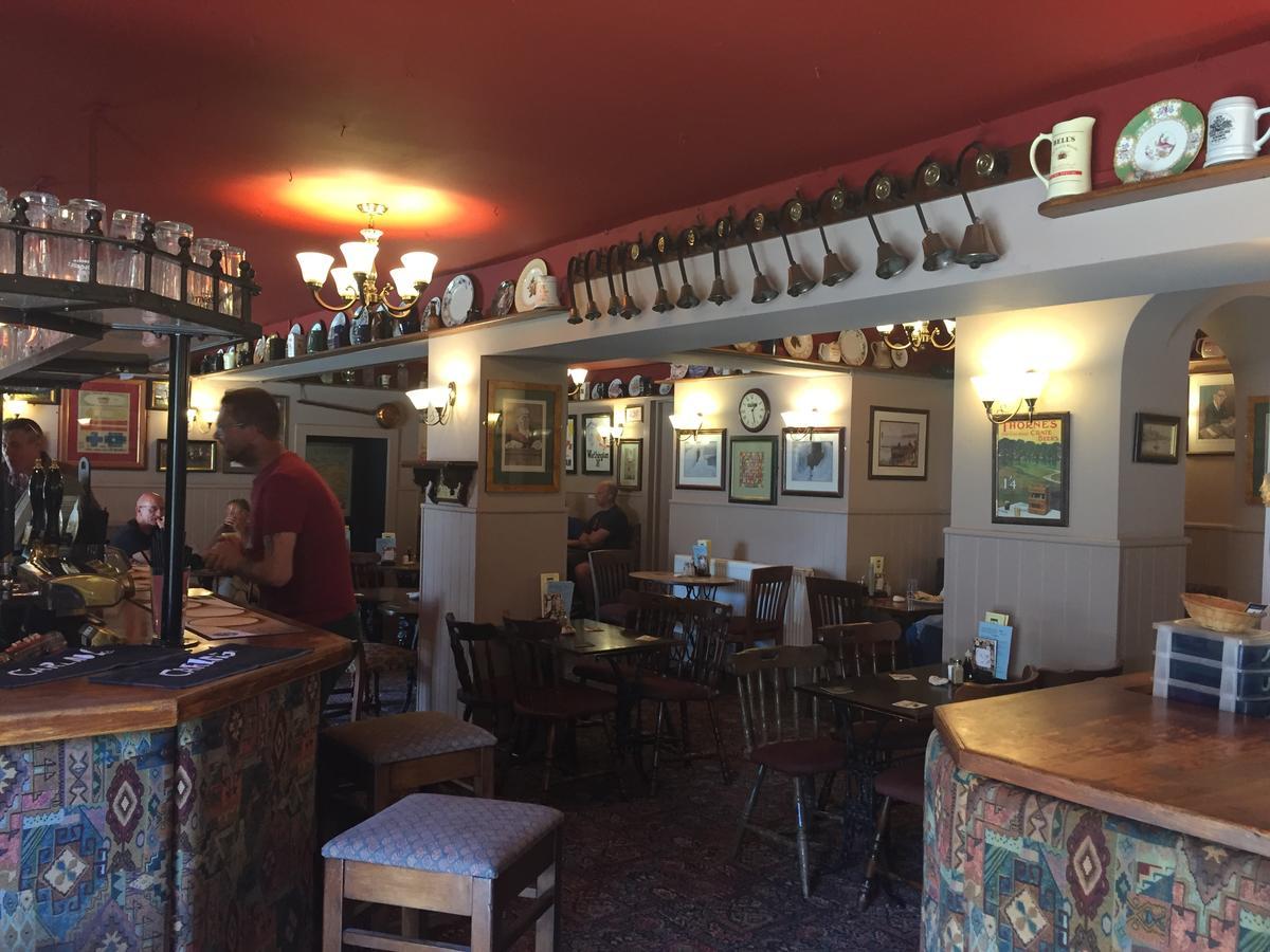 Marine Bar Pub With Rooms Hunstanton Exterior photo