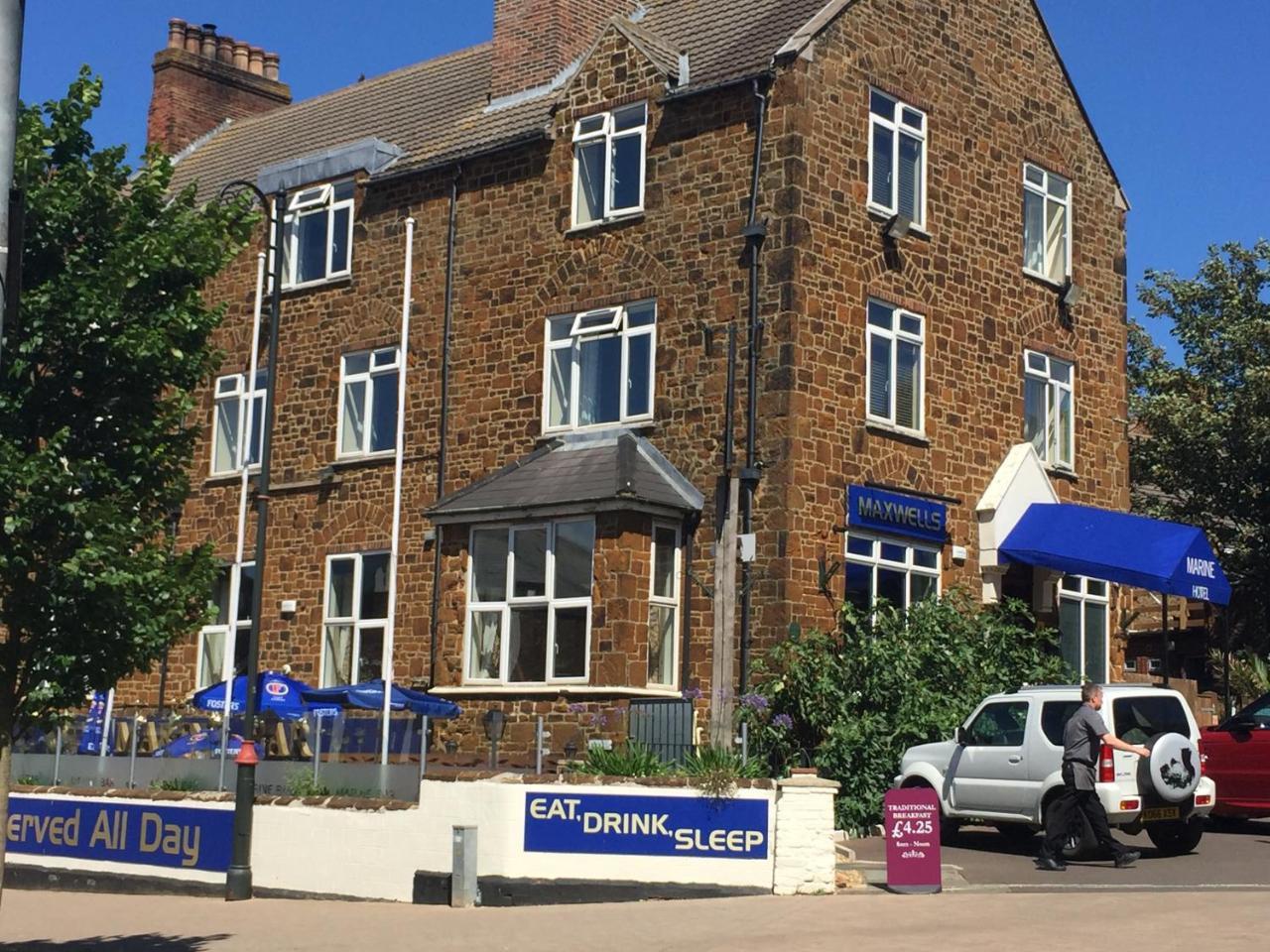Marine Bar Pub With Rooms Hunstanton Exterior photo